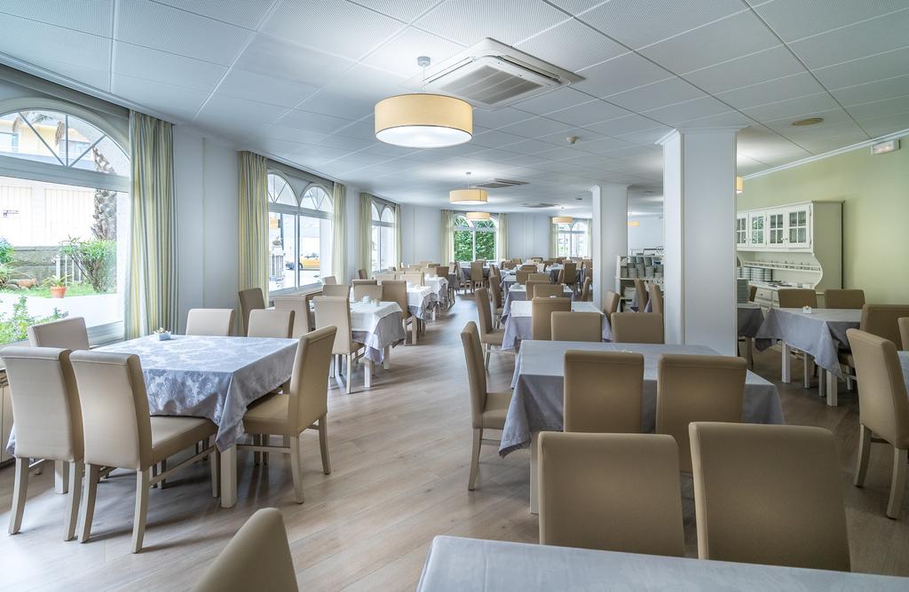 Hotel Ton Sanxenxo Eksteriør billede